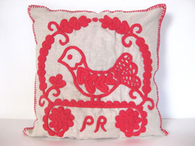 pr2084 : イーラーショシュ刺繍クッション（鳥） | Pretzel :Collection